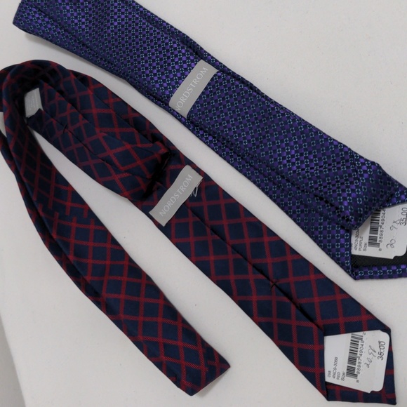 Men's Tie - Picture 3 of 5